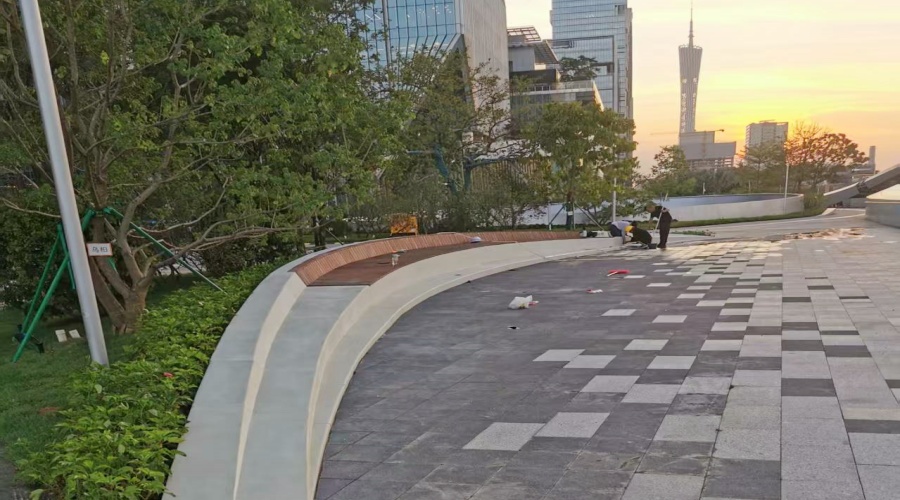 飾紀上品GRC廠家：廣州海珠區(qū)琶洲展館GRC坐凳樹池工程案例