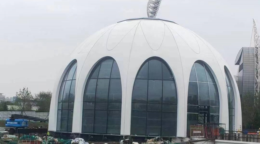 天津泰達(dá)時(shí)尚廣場(chǎng)UHPC幕墻板項(xiàng)目